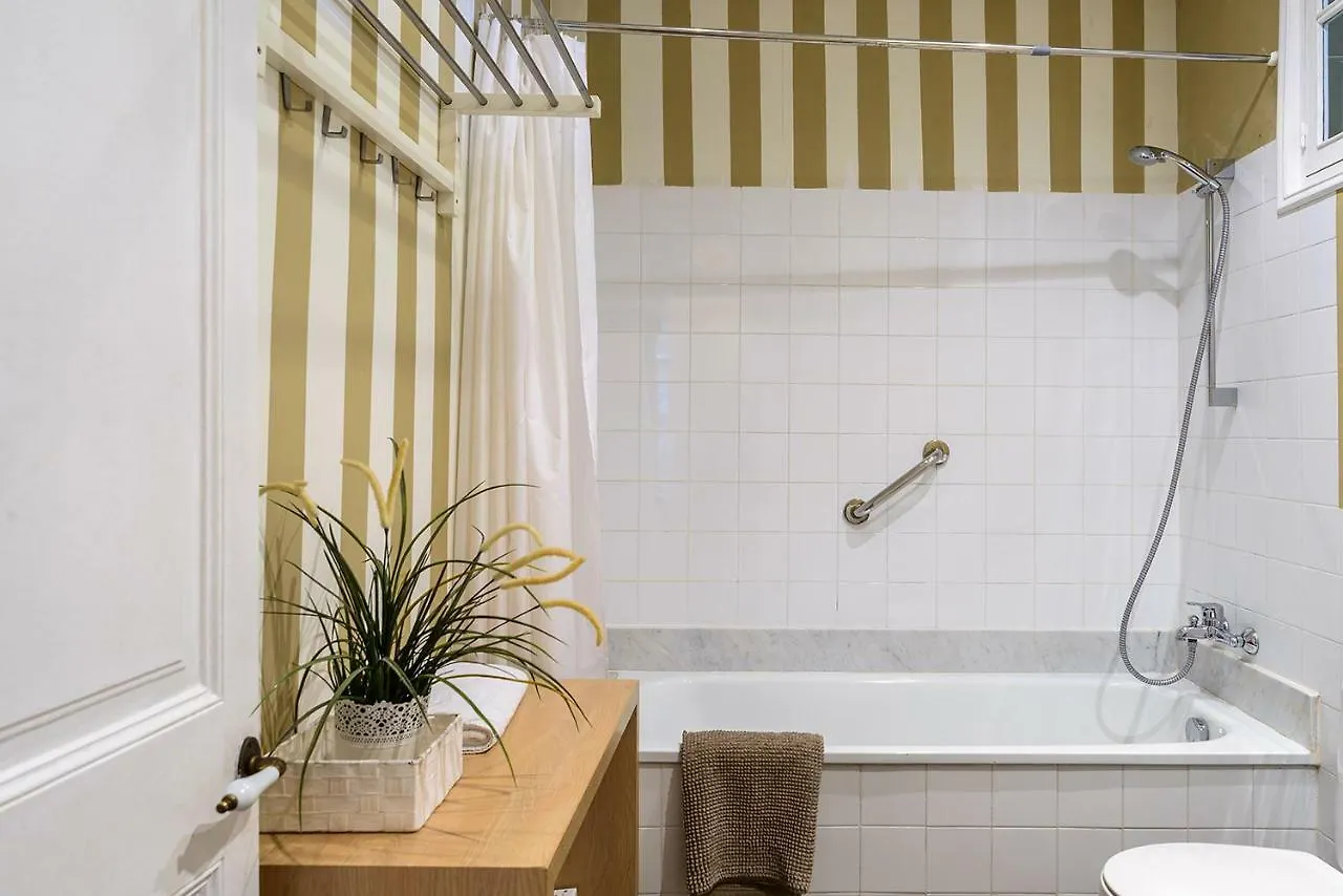 Apg Espais Rambla Girona Apartmán