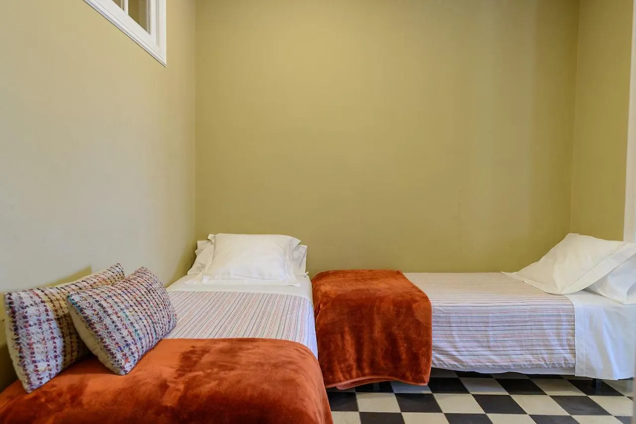 Apg Espais Rambla Girona Apartmán